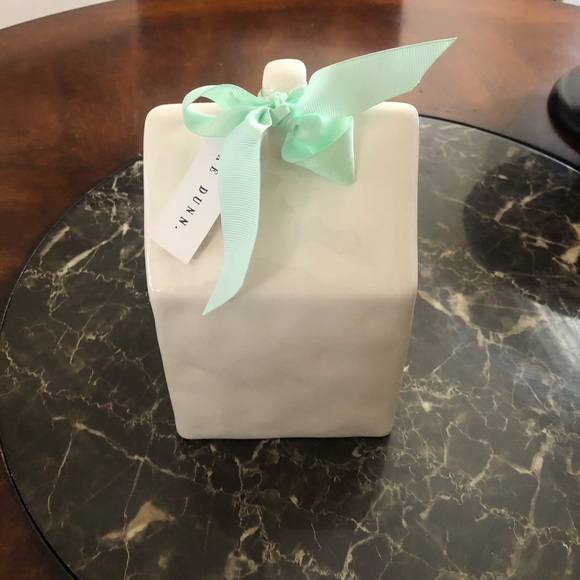 NEW RAE DUNN by Magenta Ceramic Farmhouse feeder with Teal Ribbon FLY. Cream - Picture 5 of 8